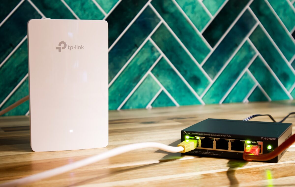 Netwerk, wifi en kleine kantooromgeving